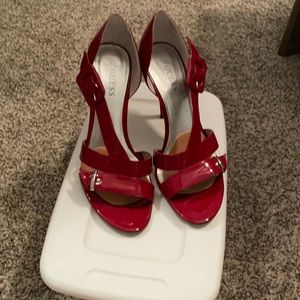 Guess heels size US8